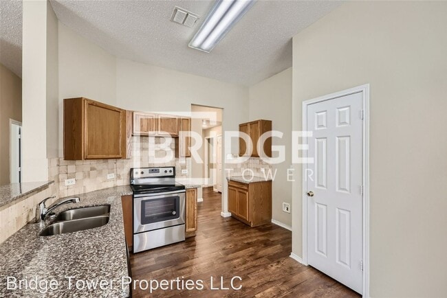 Foto del edificio - 3 br, 2 bath House - 2210 Sumac Drive