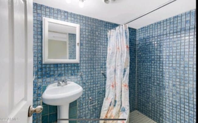 Building Photo - 2829 W Marshall Ave