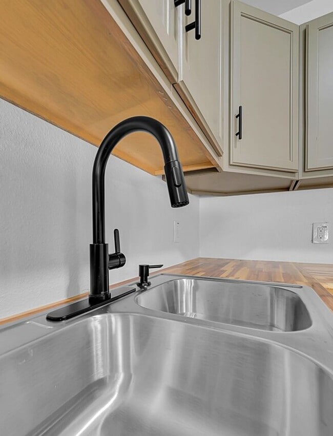 Foto del edificio - Newly remodeled 4BD 3BA Home in Waco