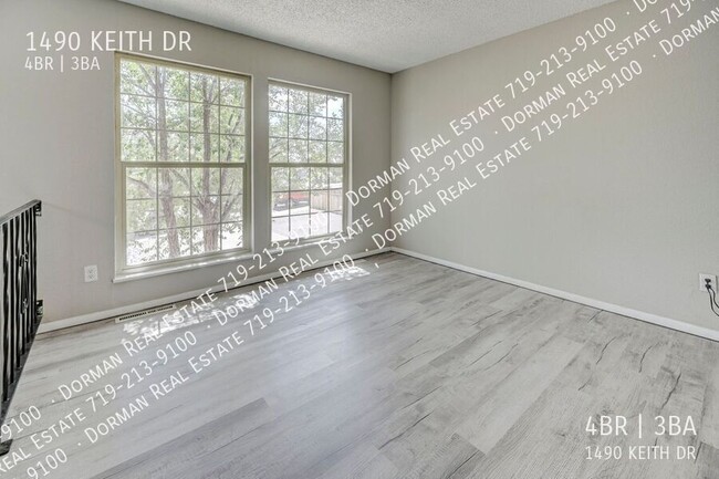 Building Photo - 1490 Keith Dr