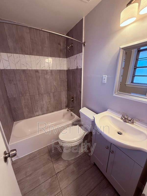 Building Photo - 4683 Tarkington Dr