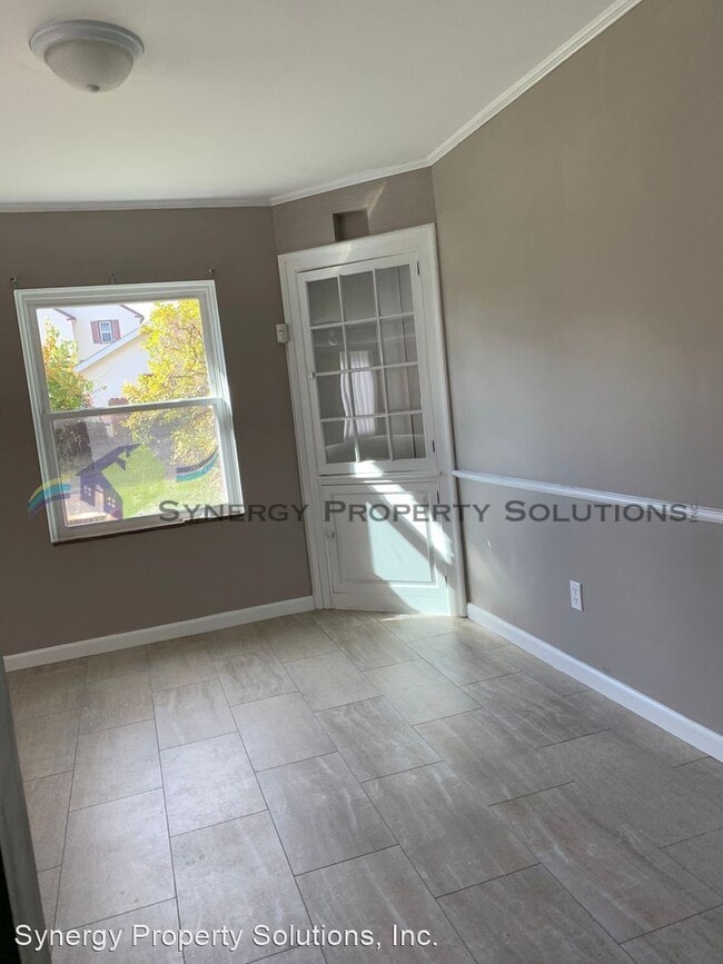 Foto del edificio - 4 br, 1.5 bath House - Marion Ave 150 Rich...