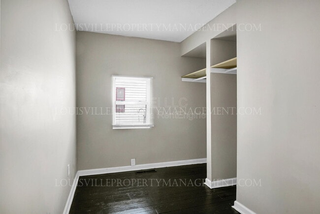 Building Photo - 2322 Griffiths Ave