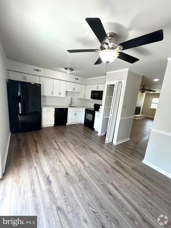 Building Photo - 2103 Walnut Ridge Dr