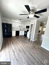 Building Photo - 2103 Walnut Ridge Dr