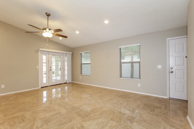 Building Photo - 4758 W Escuda Dr