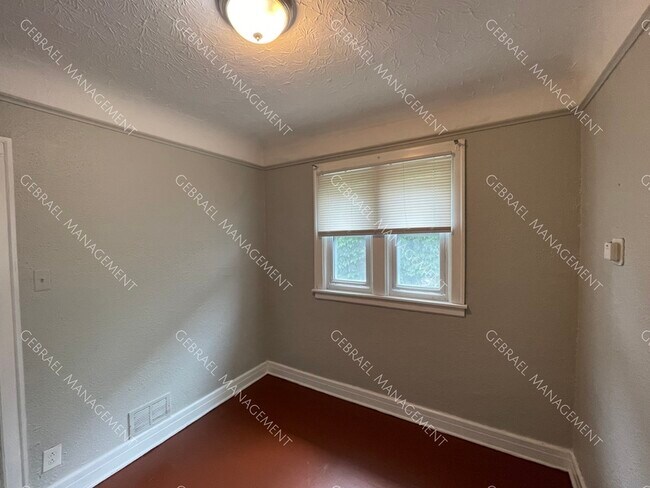 Foto del edificio - 14828 Sussex St
