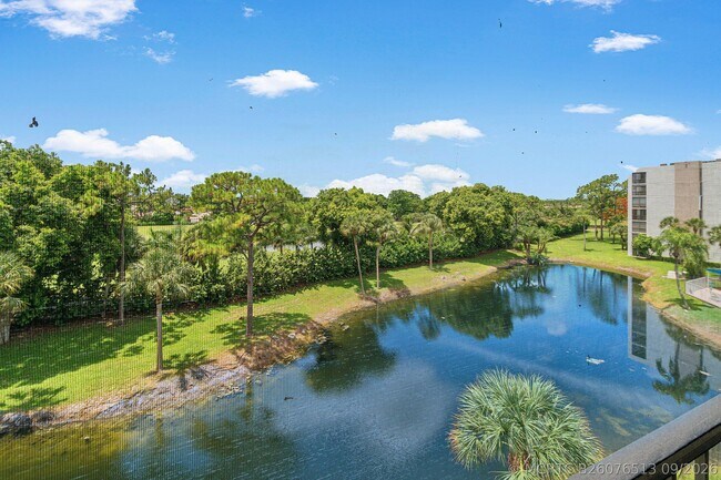 Foto del edificio - 6562 Boca Del Mar Dr
