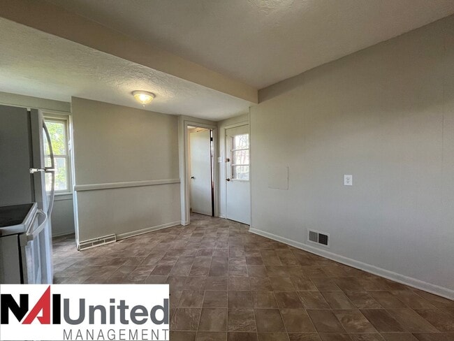 Foto del edificio - Two bedroom, One bathroom home for rent