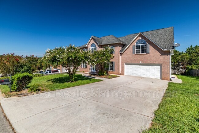 Foto del edificio - 1217 Dreamview Ln