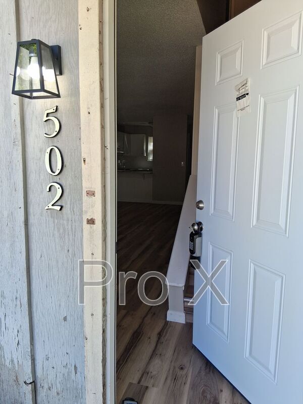 Photo - 502 N Betty Jo Dr House