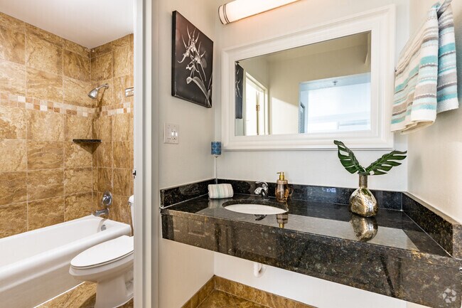 1 BR, 1BA - 700SF - Maingate Village, LLC