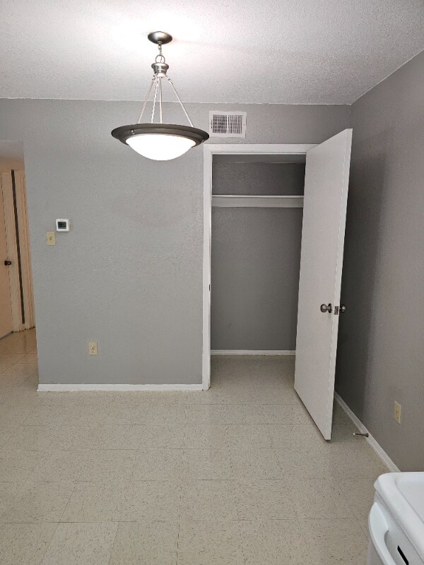 Foto del edificio - 12942 U.S. Hwy 87 W