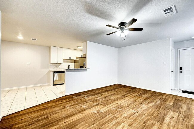 Foto del edificio - 3003 Taylor St