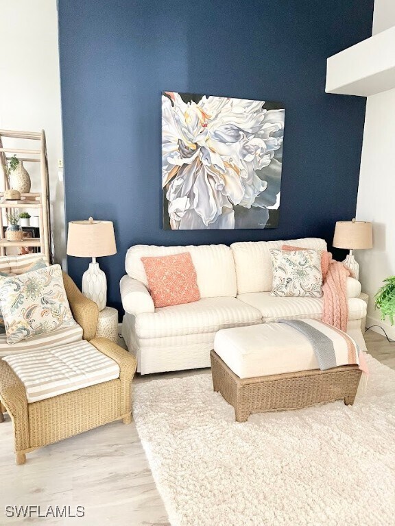 Foto del edificio - 13270 Sherburne Cir