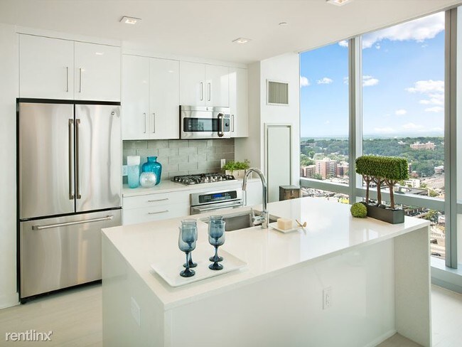 Foto del edificio - 100 Main St