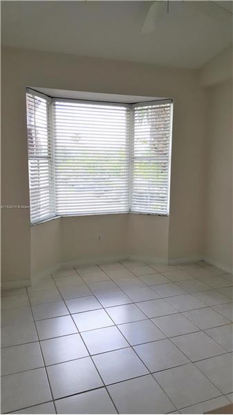 Foto del edificio - 755 SW 148th Ave