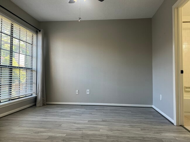 Foto del edificio - 736 Country Pl Dr