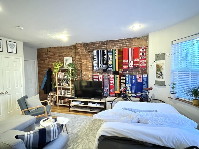 Foto del edificio - 529 Columbus Ave