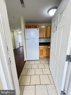 Primary Photo - 231 W Coulter St