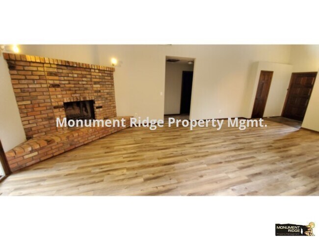 Building Photo - 392 Ridge View Dr