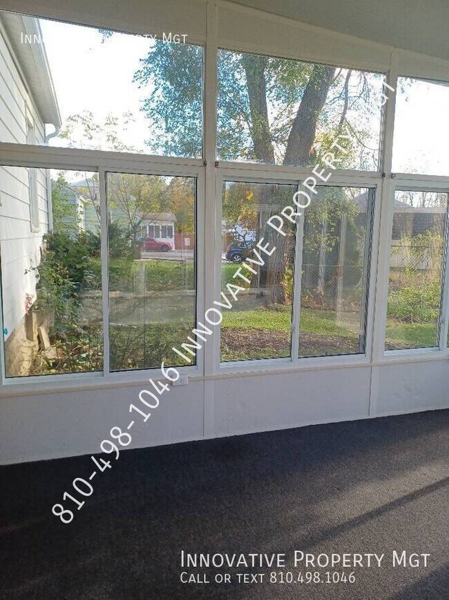 Foto del edificio - 5288 Richfield-