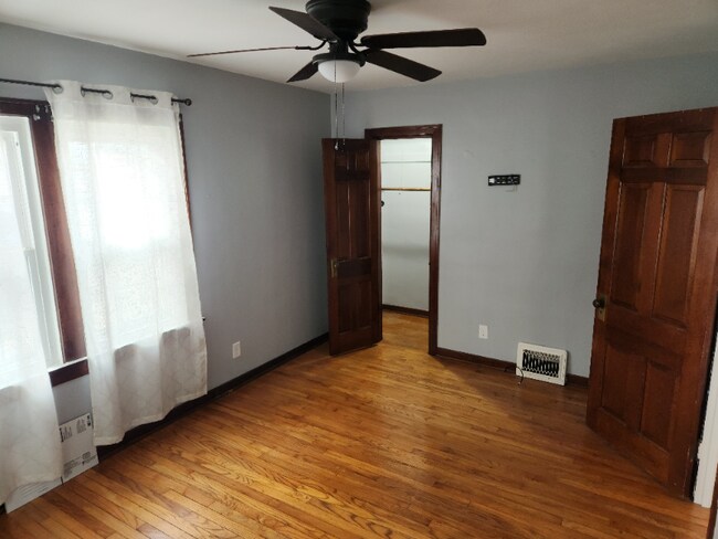 Foto del edificio - 216 E Washington St
