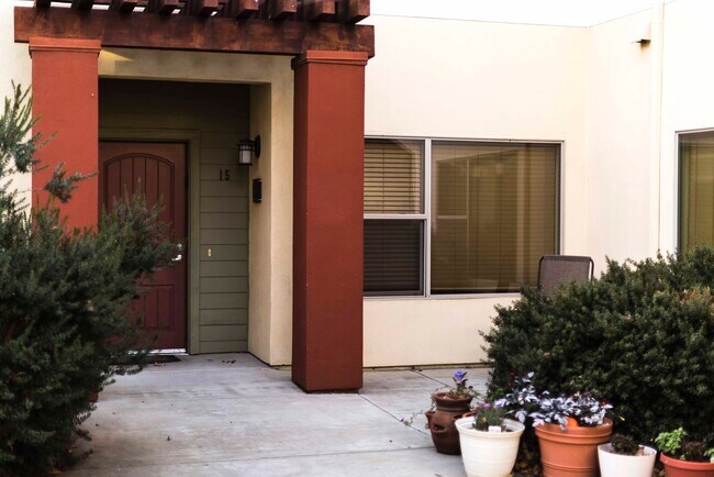 Townhouse front door - 433 Russell Blvd