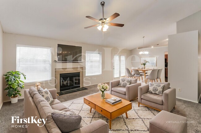 Foto del edificio - 7818 Bordeaux Ln