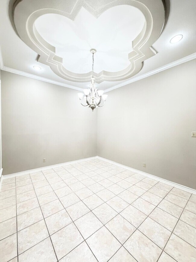 Foto del edificio - 2413 Sutton Ct