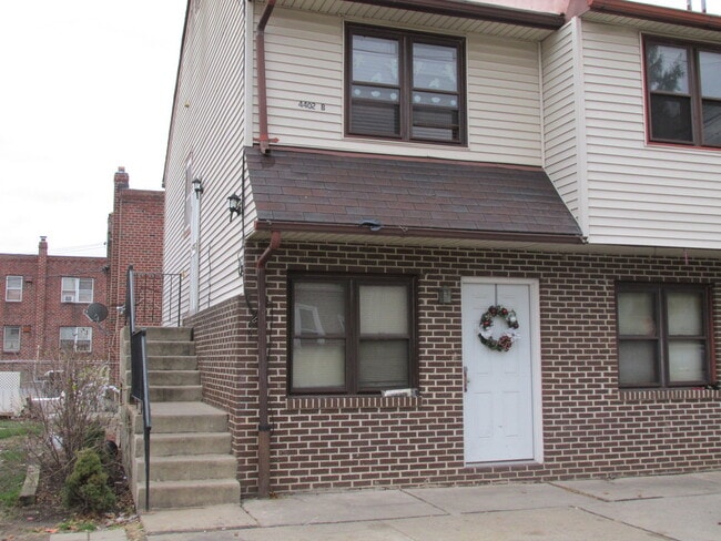 Photo - 4402 McMenamy St Apartment