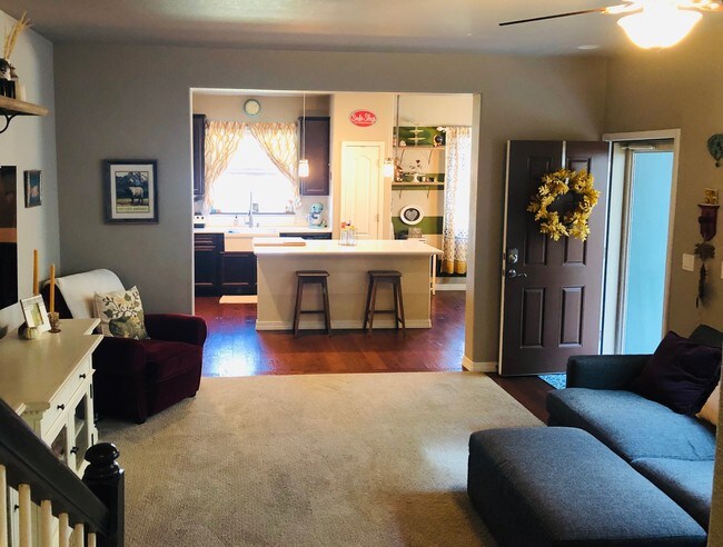 Foto del edificio - 1535 Portland Gold Dr