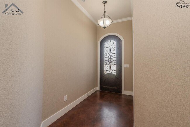 Building Photo - 10 Freedom Cir