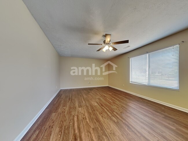 Building Photo - 6530 N Andover Way