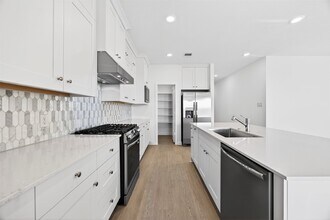 Building Photo - 31831 Rich Mdw Ct