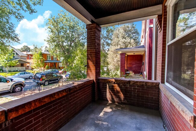Building Photo - 1326 Clayton St
