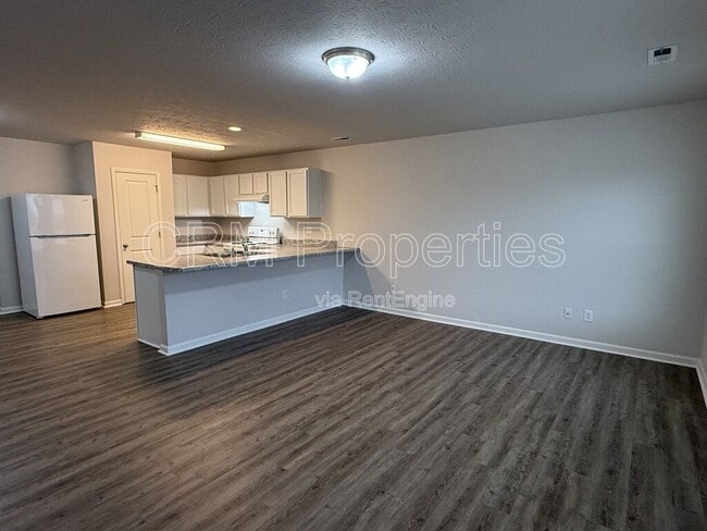 Building Photo - 306 Shrack Ln