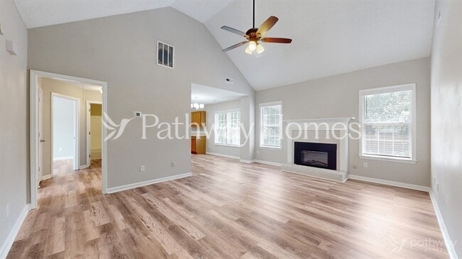 Building Photo - 10891 Knotty Pine Pl