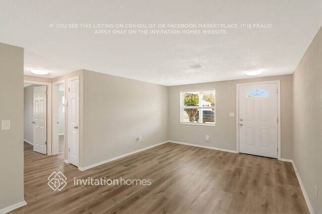 Foto del edificio - 7321 Buchanan Dr