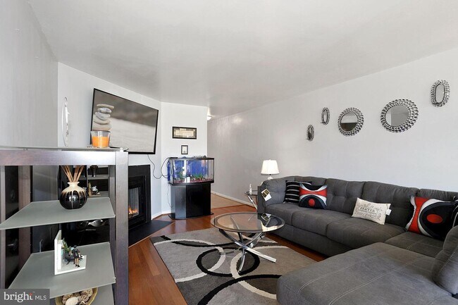 Foto del edificio - 8661 Greenbelt Rd