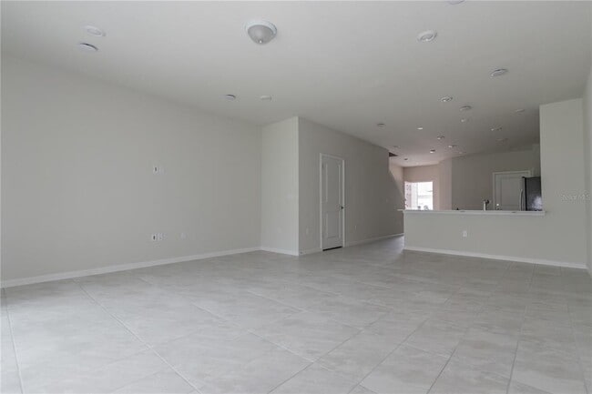 Building Photo - 2815 Stunning Ave