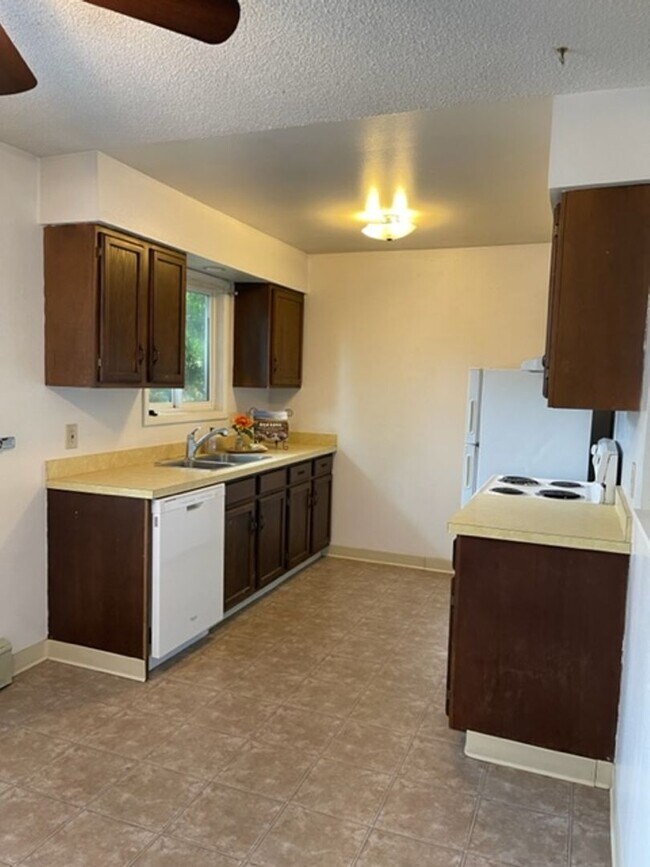 Foto del edificio - 2 Bedroom Apartment for Rent in Bozeman