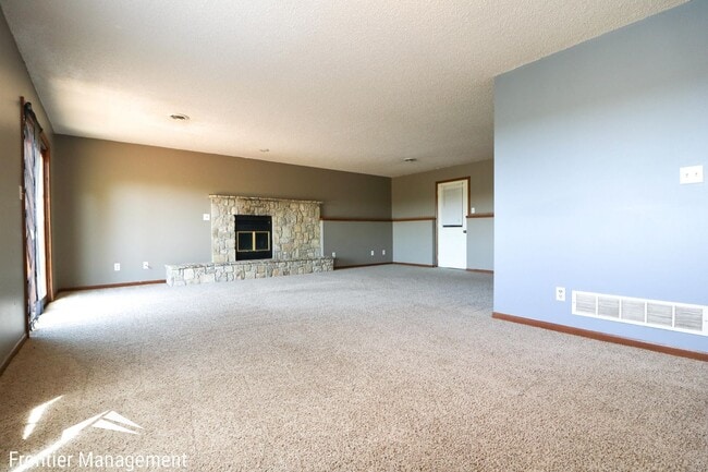 Building Photo - Beautiful duplex located in the hills of West Manhattan!