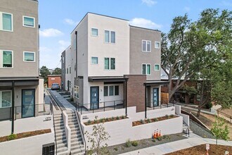 Building Photo - 1370 Lowell Blvd