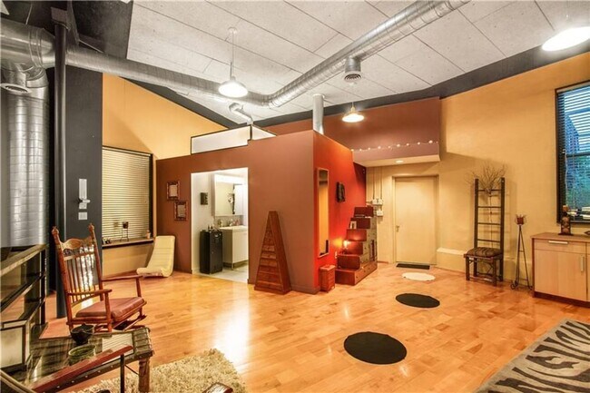 Building Photo - ****Pawtucket/Fairlawn – Single Family/Industrial Split Loft-Style Home - $2595****