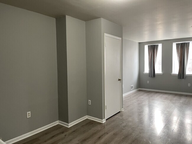 Foto del edificio - 2933 W Diamond