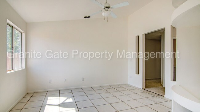 Foto del edificio - Elk Grove - lease option available