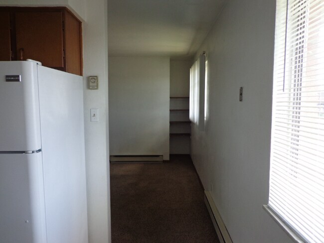 Foto del edificio - 713 Cedar Dr