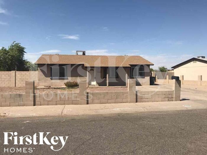 Foto principal - 4322 E Grove St