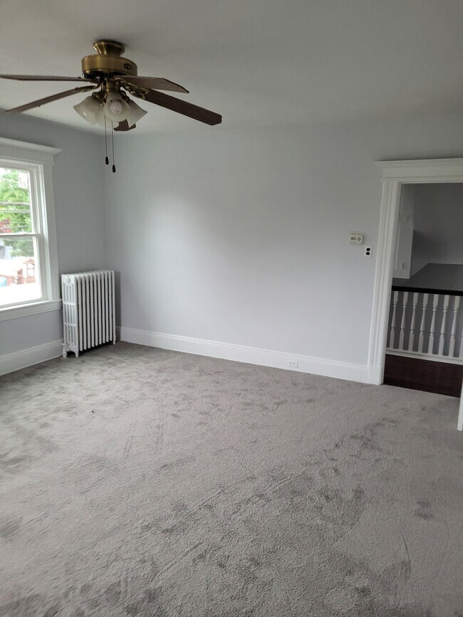 LivingRoom 2 - 128 Woods Ave